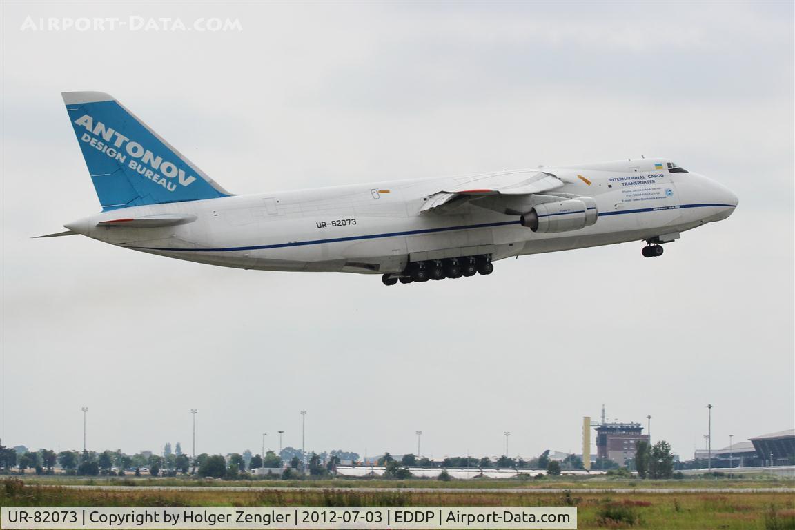 UR-82073, 1994 Antonov An-124-100 Ruslan C/N 9773054359139, Due to wip on rwy 26L this big bird is leaving today on rwy 26R.....