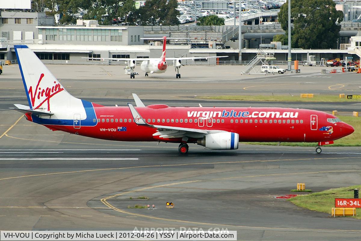 VH-VOU, 2004 Boeing 737-8Q8 C/N 30665, At Sydney