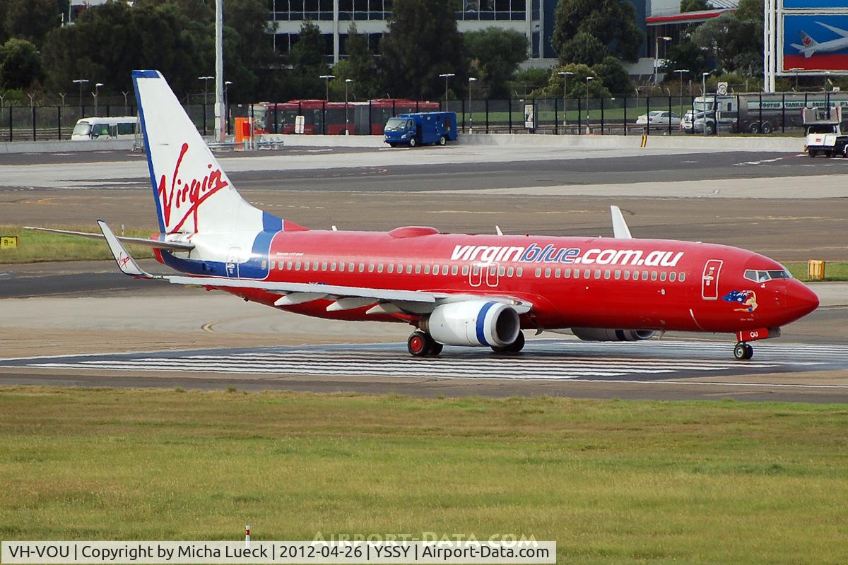 VH-VOU, 2004 Boeing 737-8Q8 C/N 30665, At Sydney