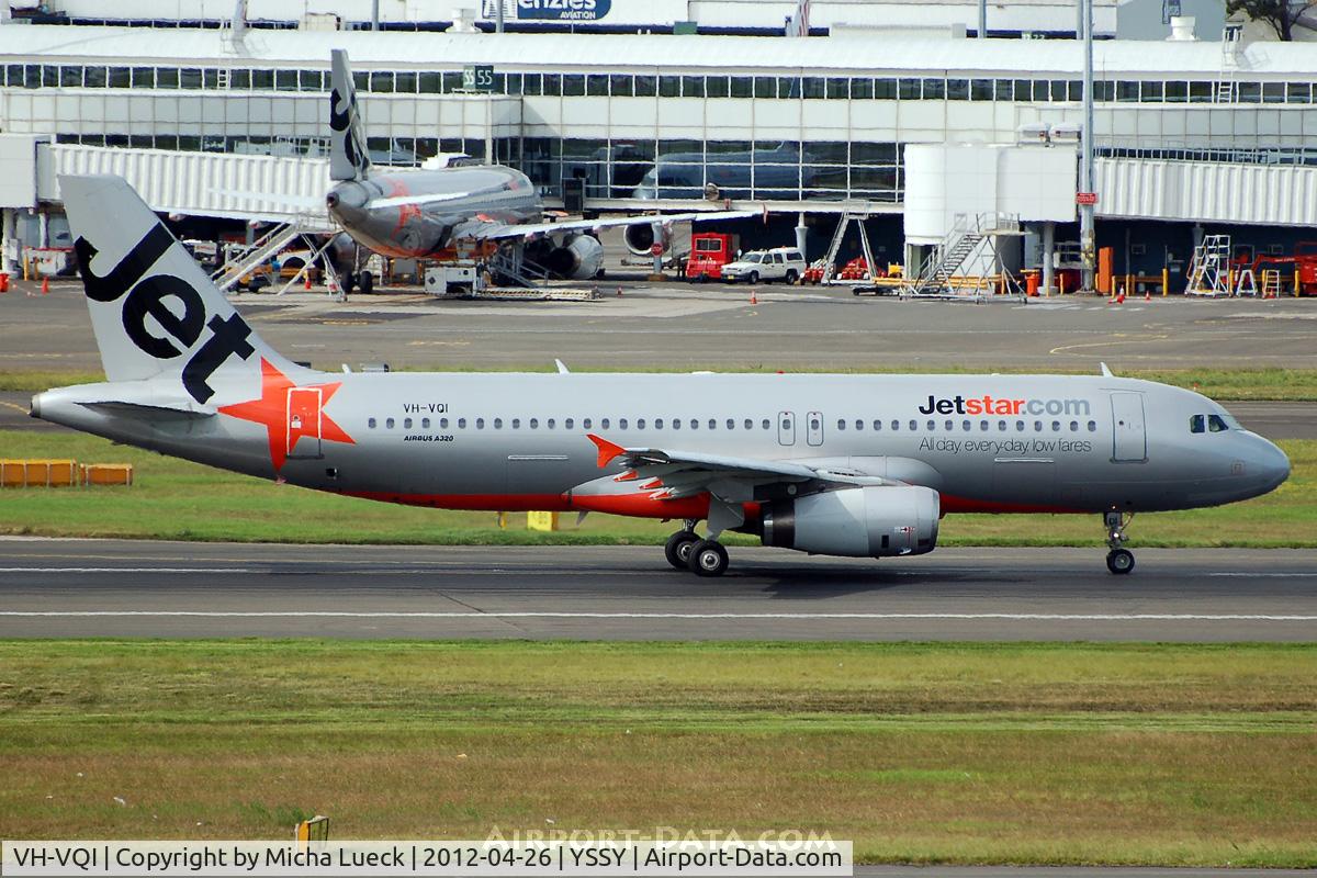 VH-VQI, 2006 Airbus A320-232 C/N 2717, At Sydney