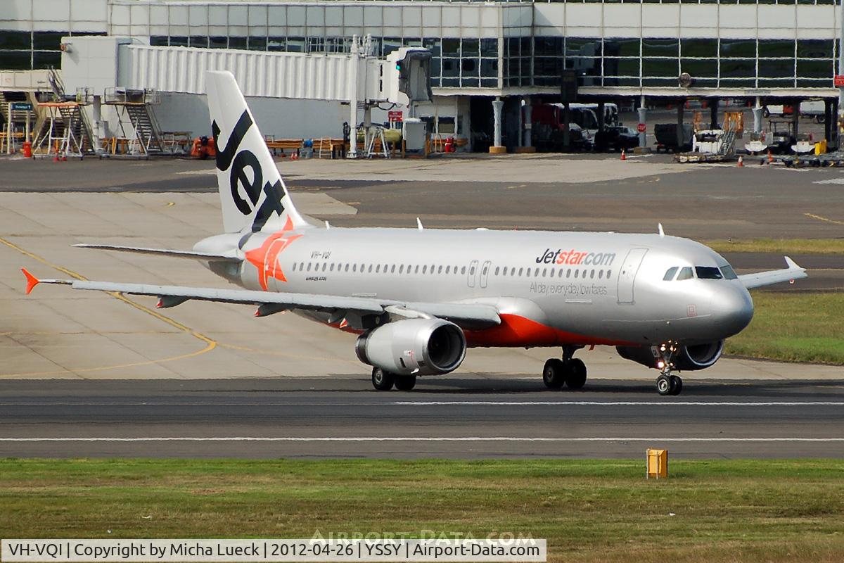 VH-VQI, 2006 Airbus A320-232 C/N 2717, At Sydney