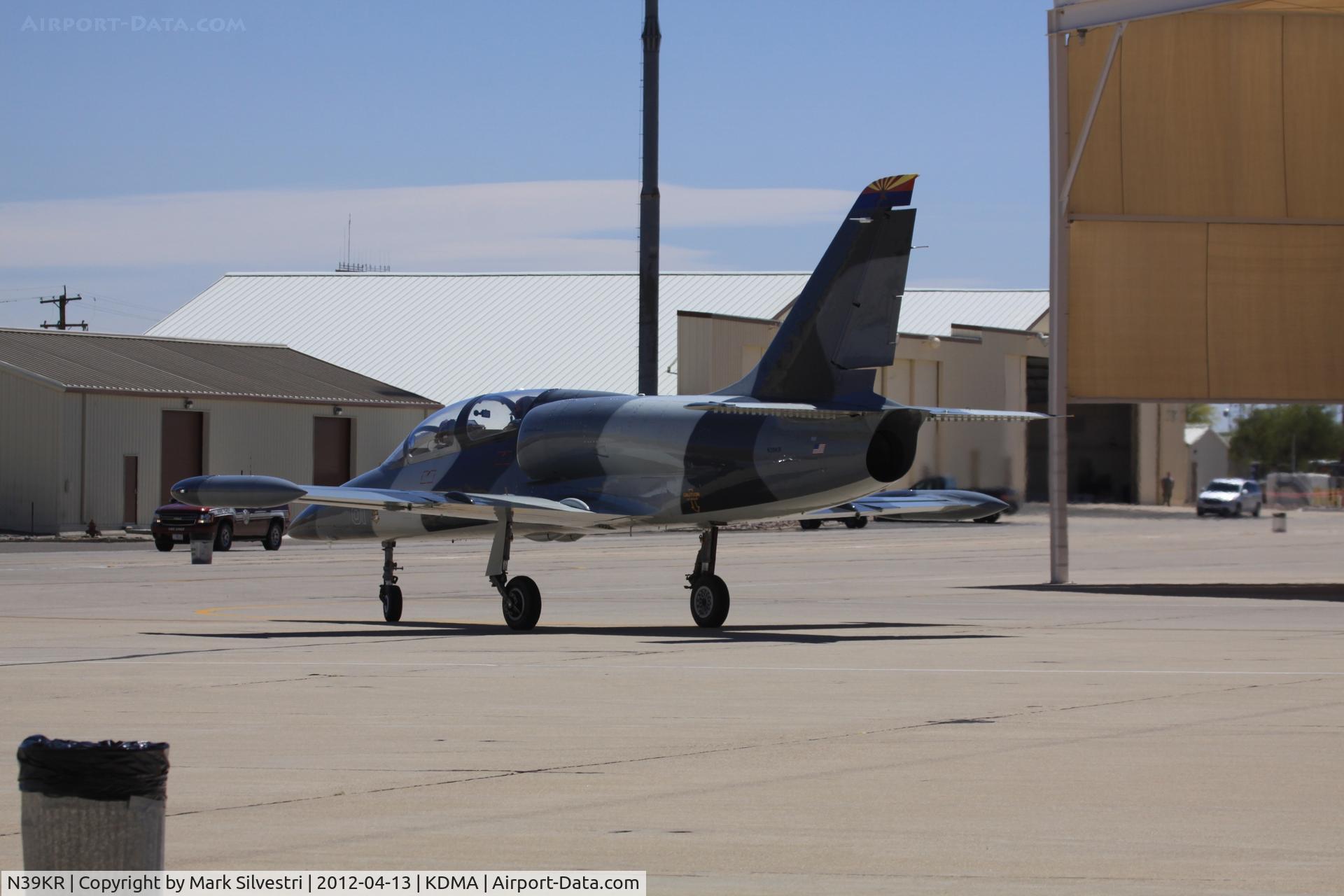 N39KR, 1985 Aero L-39C Albatros C/N 533219, Davis Monthan Airshow Practice Day