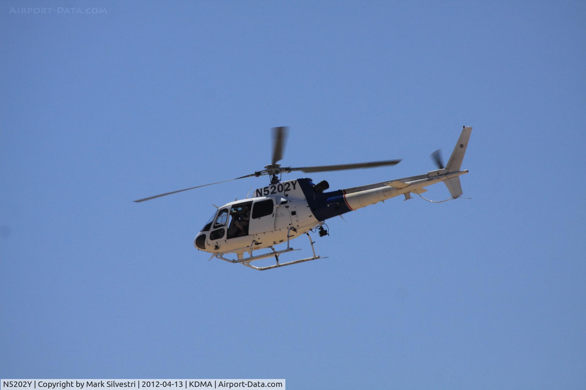 N5202Y, 1998 Eurocopter AS-350B-2 Ecureuil Ecureuil C/N 3085, Davis Monthan Airshow Practice Day