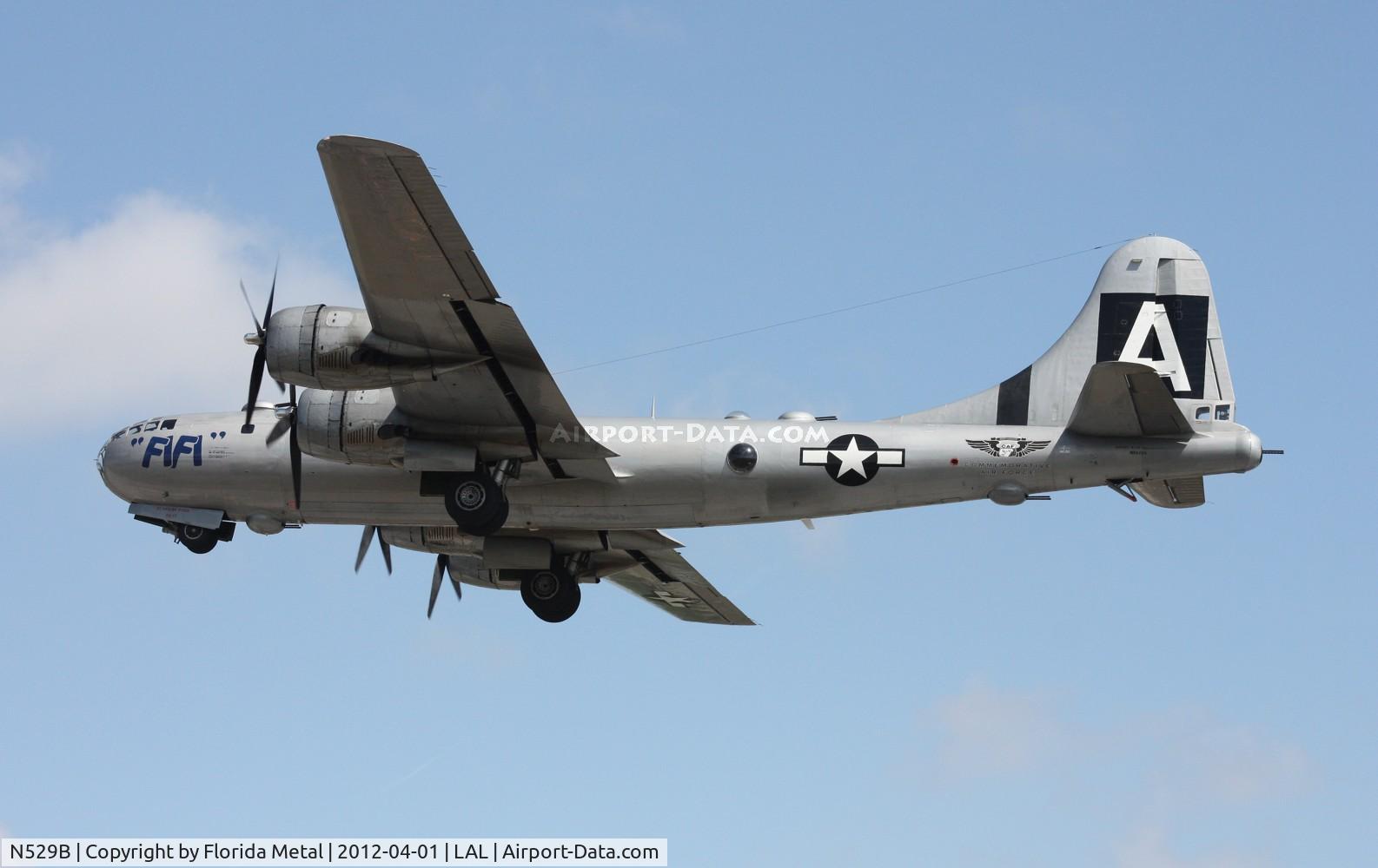 N529B, 1944 Boeing B-29A-60-BN Superfortress C/N 11547, Fifi giving rides