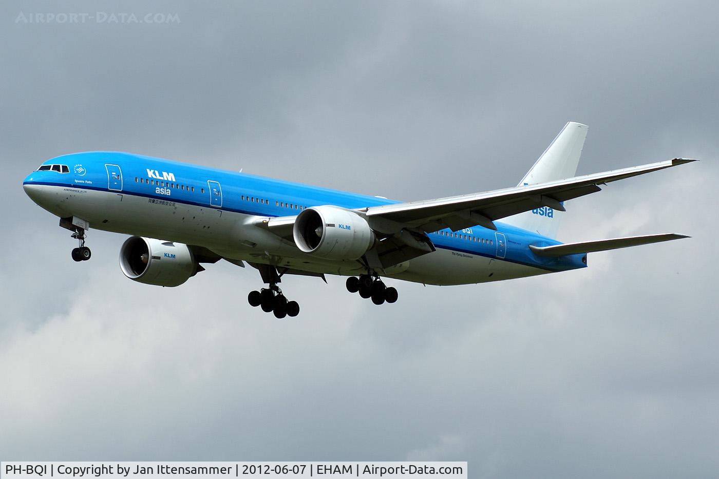 PH-BQI, 2004 Boeing 777-206/ER C/N 33714, PH-BQI @ AMS