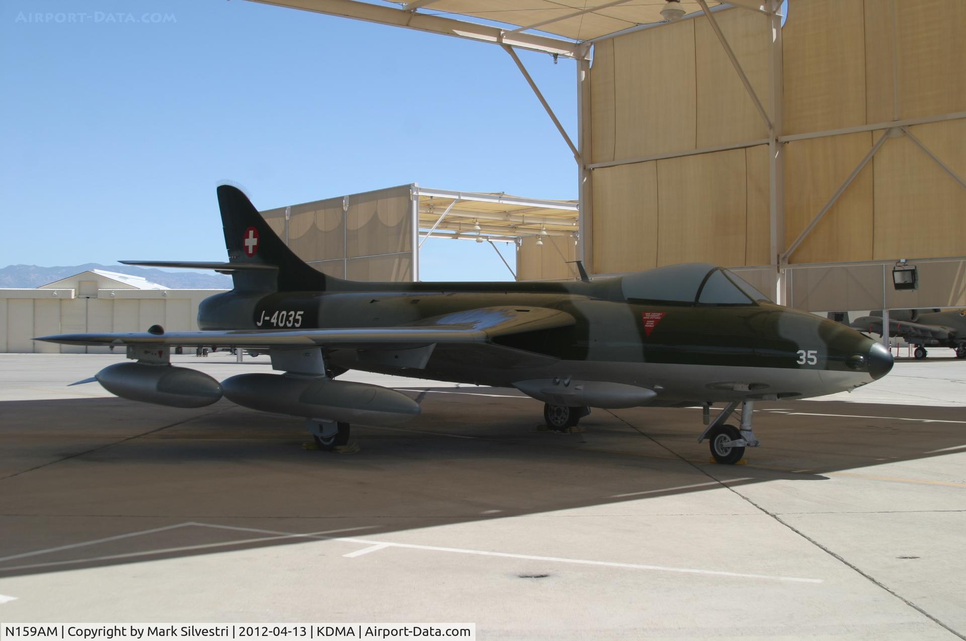 N159AM, Hawker Hunter F.58 C/N 41H-697402, Davis Monthan Airshow Practice Day