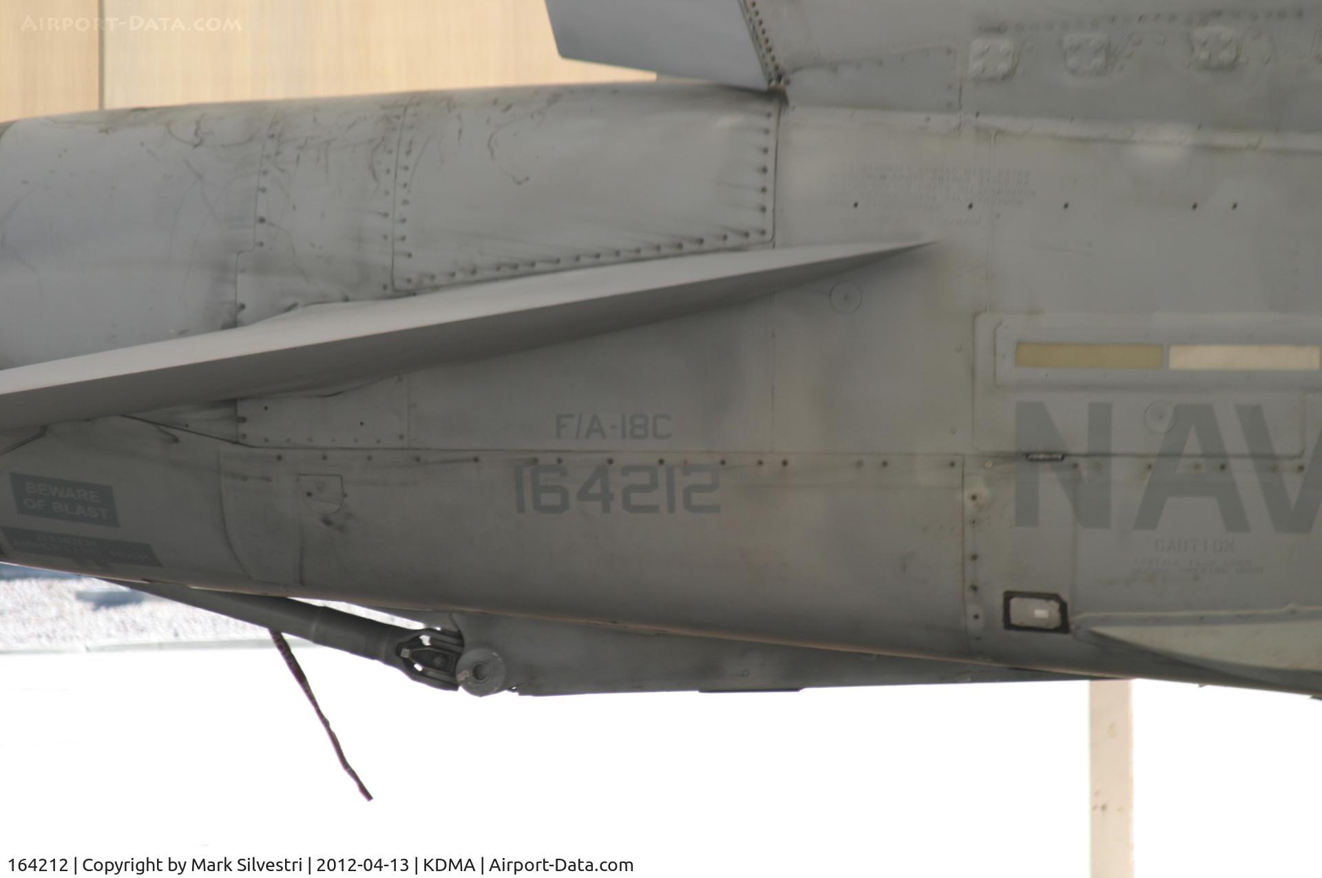 164212, 1990 McDonnell Douglas F/A-18C Hornet C/N 975/C203, Davis Monthan Airshow Practice Day