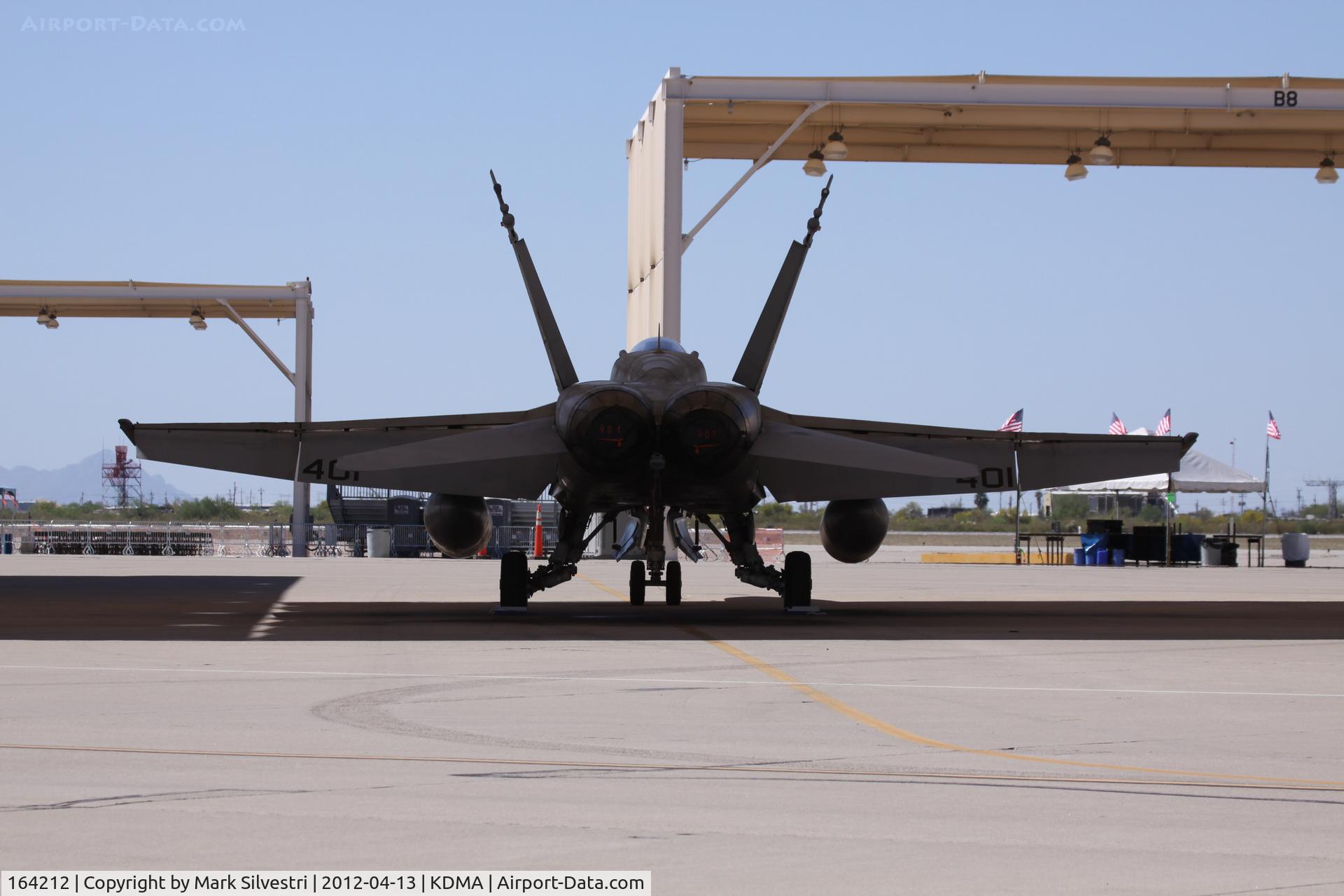 164212, 1990 McDonnell Douglas F/A-18C Hornet C/N 975/C203, Davis Monthan Airshow Practice Day