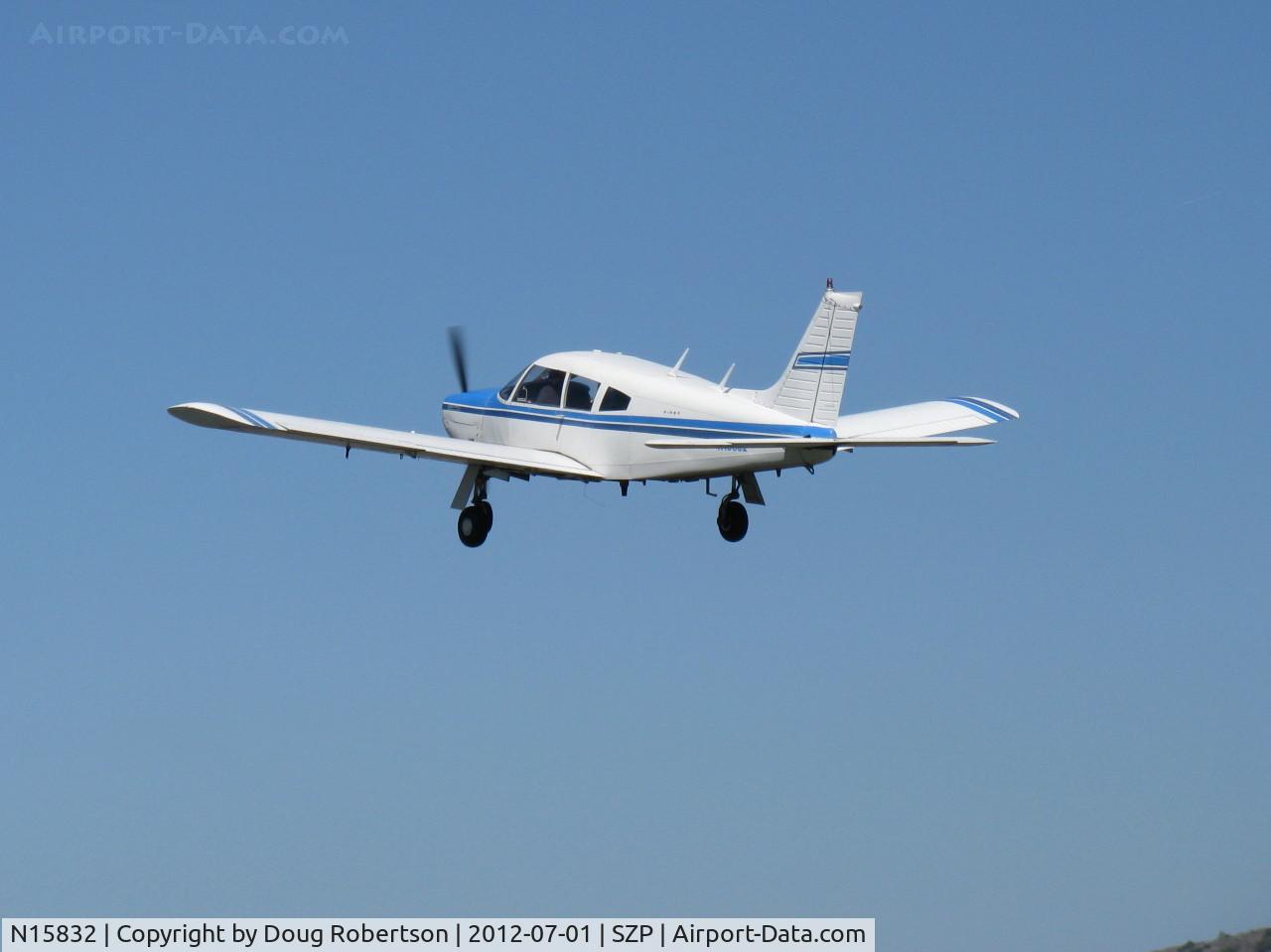 N15832, 1972 Piper PA-28R-200 Arrow IV C/N 28R-7335093, 1972 Piper PA-28R-200 ARROW II, Lycoming IO-360-C1C 200 Hp, takeoff climb Rwy 22