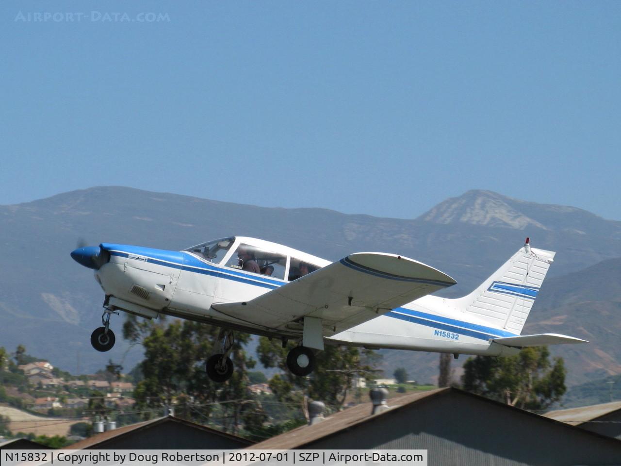 N15832, 1972 Piper PA-28R-200 Arrow IV C/N 28R-7335093, 1972 Piper PA-28R-200 ARROW II, Lycoming IO-360-C1C 200 Hp, takeoff climb Rwy 22