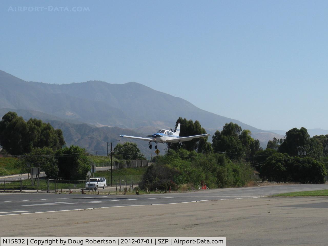 N15832, 1972 Piper PA-28R-200 Arrow IV C/N 28R-7335093, 1972 Piper PA-28R-200 ARROW II, Lycoming IO-360-C1C 200 Hp, on final Rwy 22