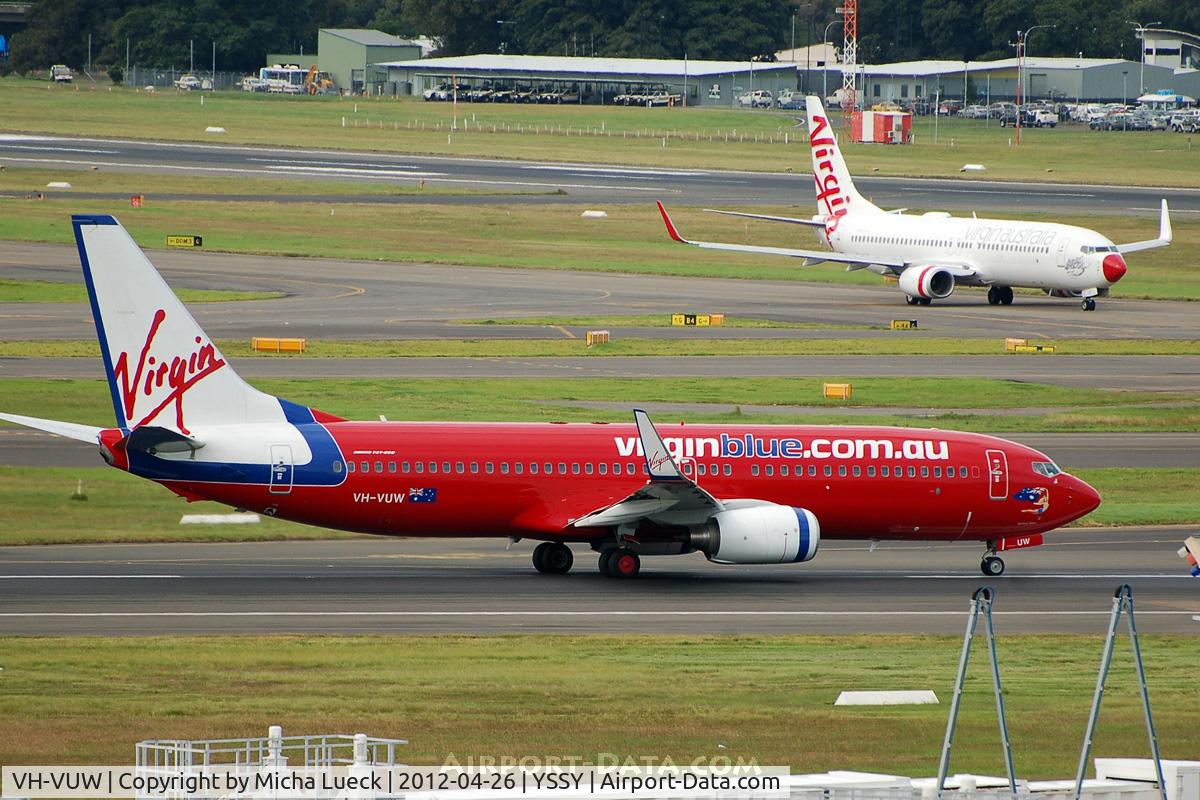 VH-VUW, 2010 Boeing 737-8KG C/N 39449, At Sydney