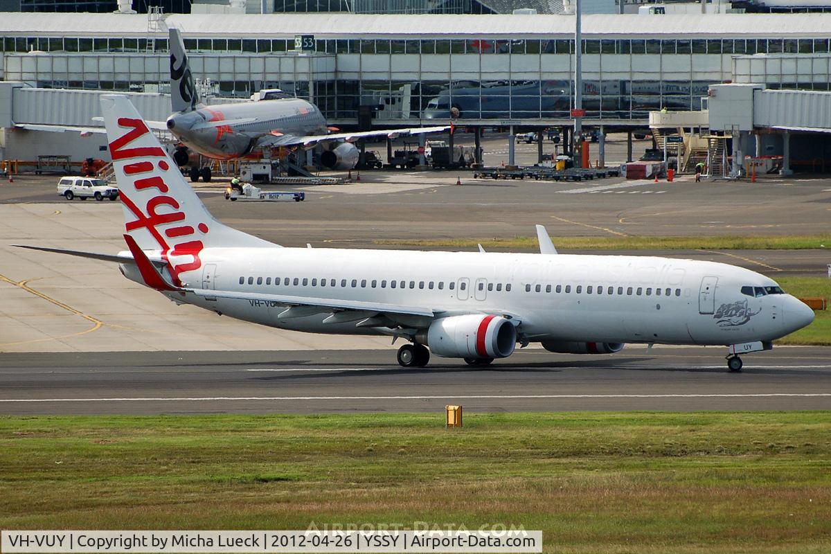 VH-VUY, 2010 Boeing 737-8KG C/N 39450/3494, At Sydney