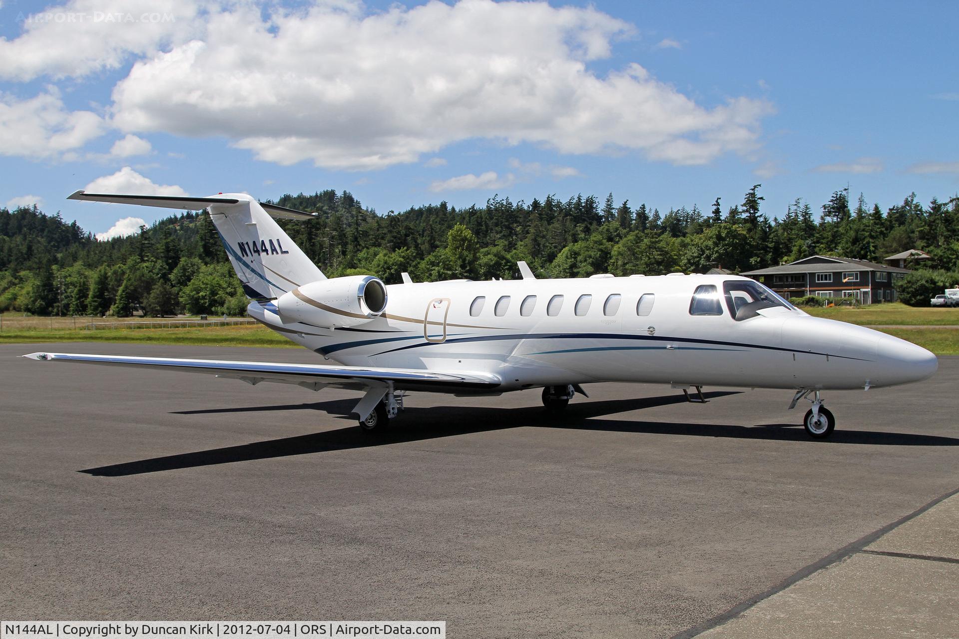 N144AL, 2005 Cessna 525B CitationJet CJ3 C/N 525B-0044, A few jets make it on the 3000ft runway.