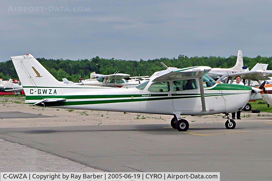 C-GWZA, 1976 Cessna 172M C/N 17266286, Seen here.