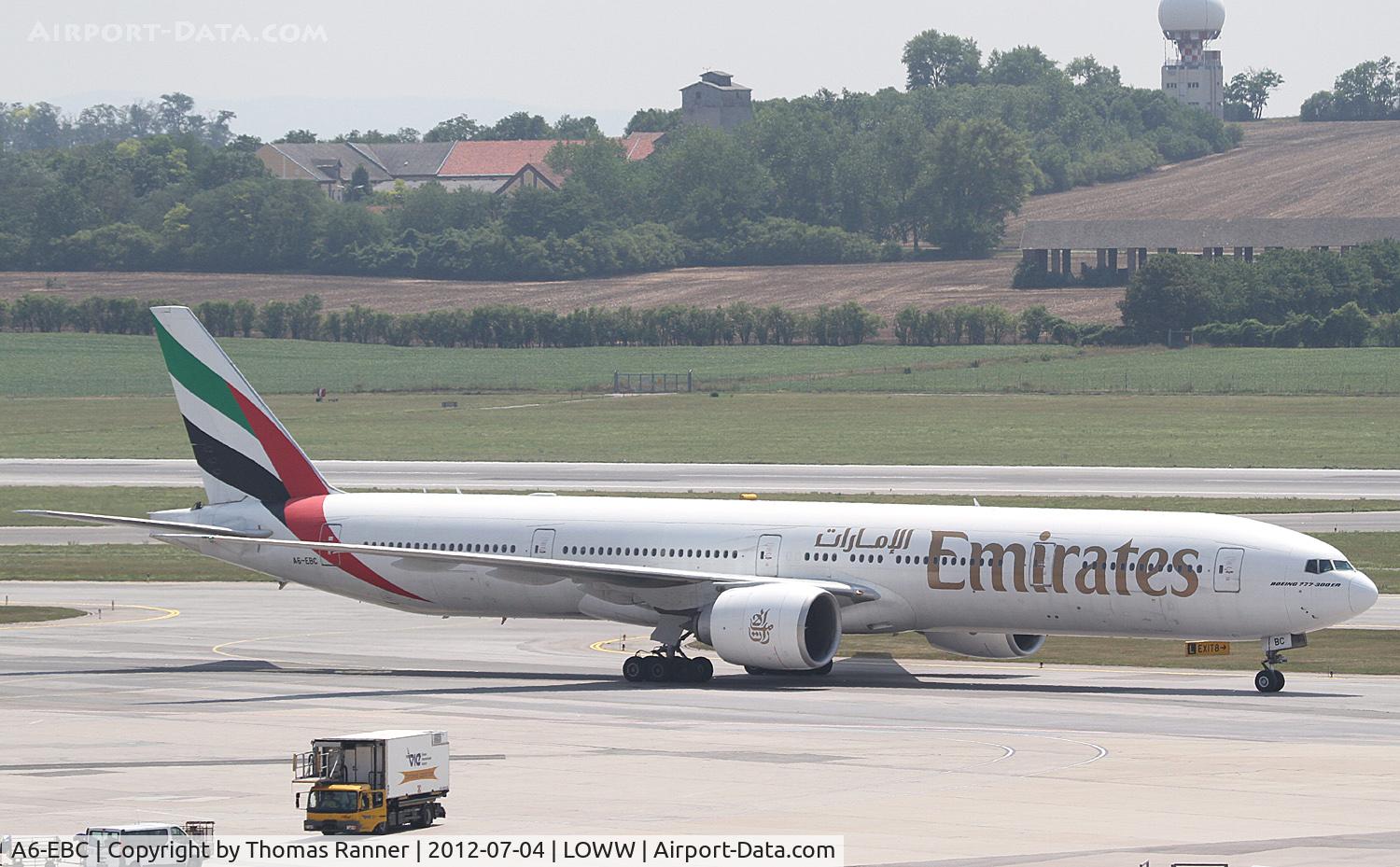 A6-EBC, 2005 Boeing 777-36N/ER C/N 32790, Emirates Boeing 777
