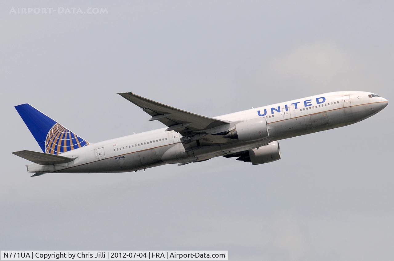 N771UA, 1995 Boeing 777-222 C/N 26932, United Airlines