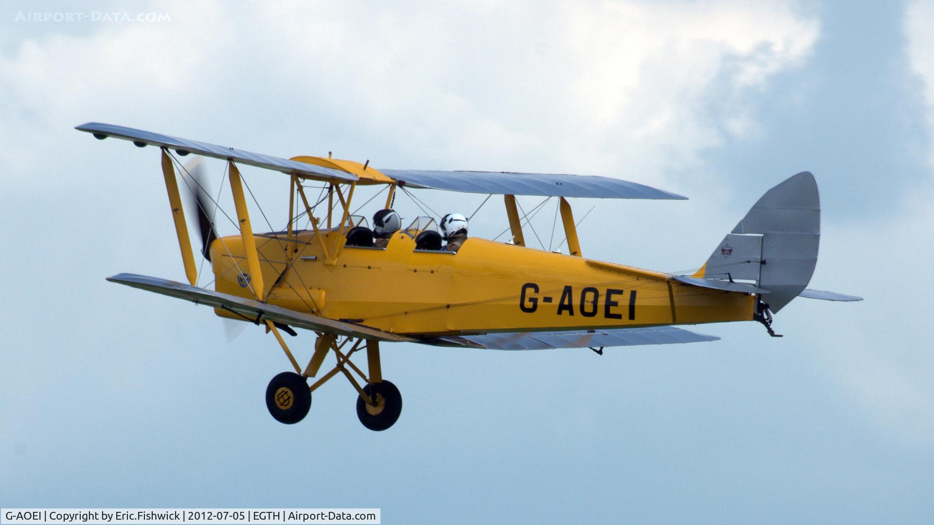 G-AOEI, 1939 De Havilland DH-82A Tiger Moth II C/N 82196/N6946, 4. G-AOEI departing Shuttleworth (Old Warden) Aerodrome.