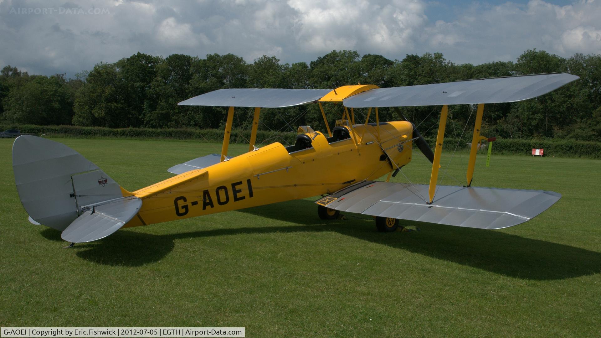 G-AOEI, 1939 De Havilland DH-82A Tiger Moth II C/N 82196/N6946, 2. G-AOEI at Shuttleworth (Old Warden) Aerodrome.