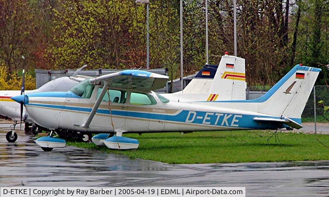 D-ETKE, Cessna 172N C/N 17273452, Cessna 172N [172-73452] Landshut~D 19/04/2005. Seen here at Landshut~D.