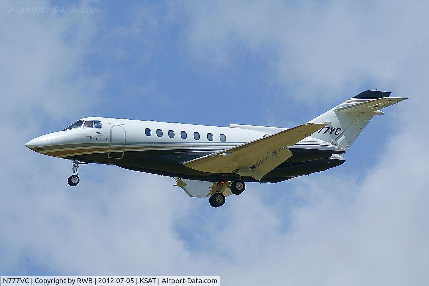 N777VC, 1993 British Aerospace BAe.125-1000A C/N 259031, On approach 12R