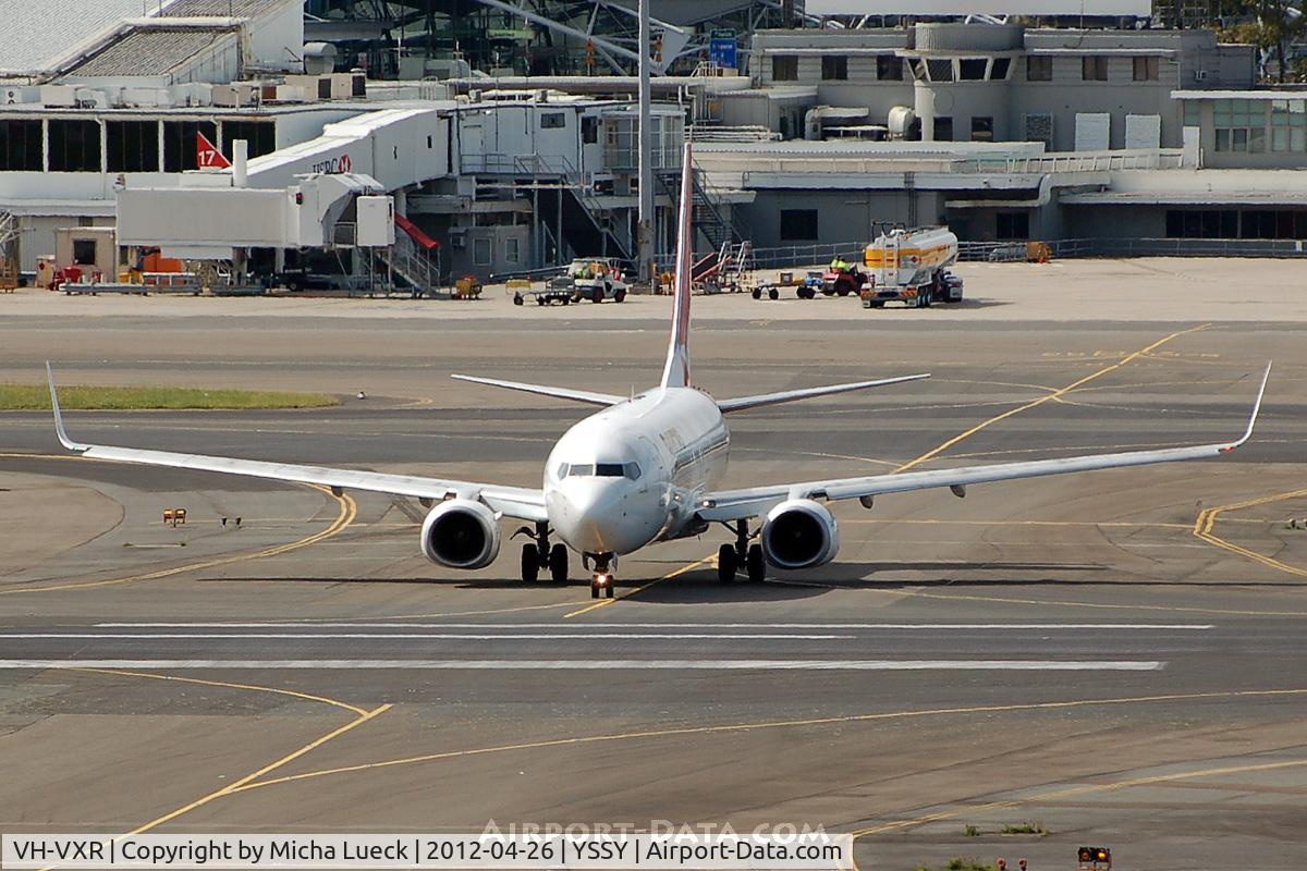 VH-VXR, 2003 Boeing 737-838 C/N 33724, At Sydney