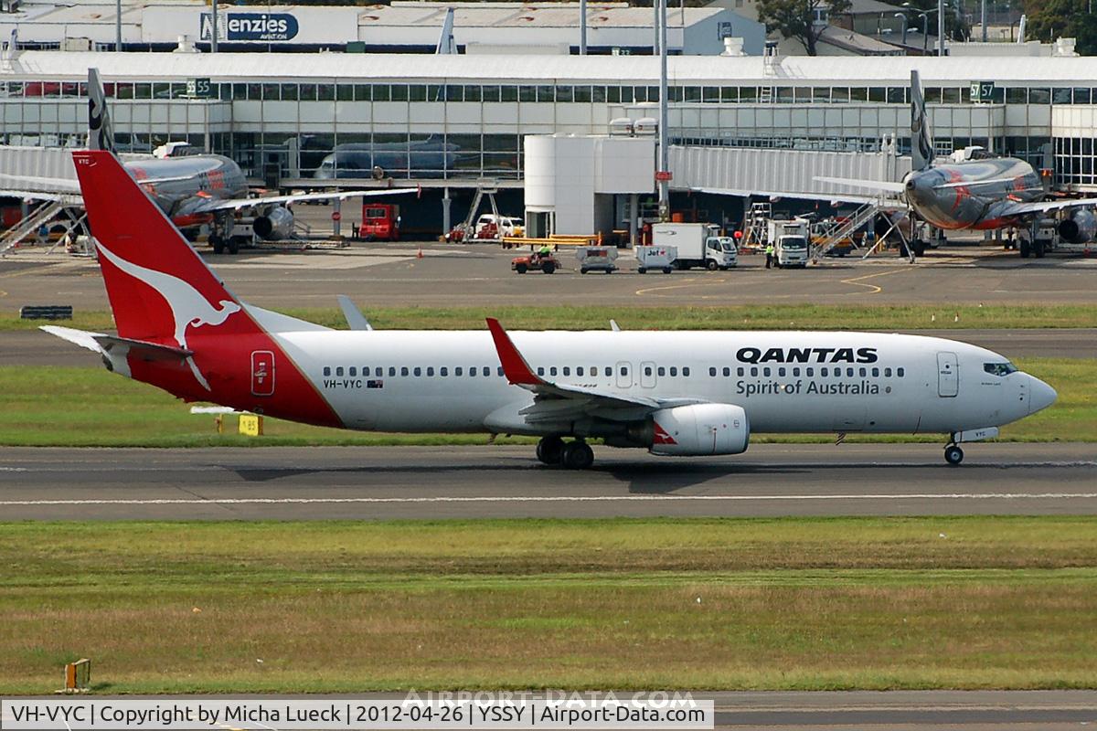 VH-VYC, 2004 Boeing 737-838 C/N 33991, At Sydney
