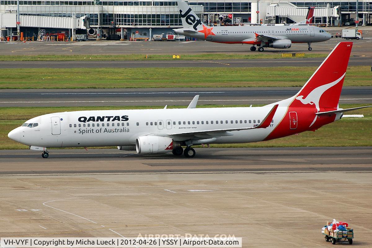 VH-VYF, 2005 Boeing 737-838 C/N 33994, At Sydney
