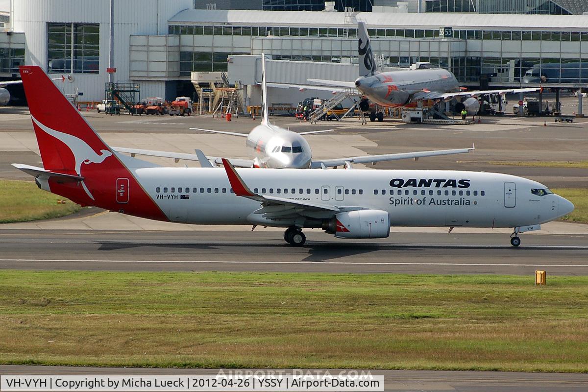 VH-VYH, 2005 Boeing 737-838 C/N 34180, At Sydney
