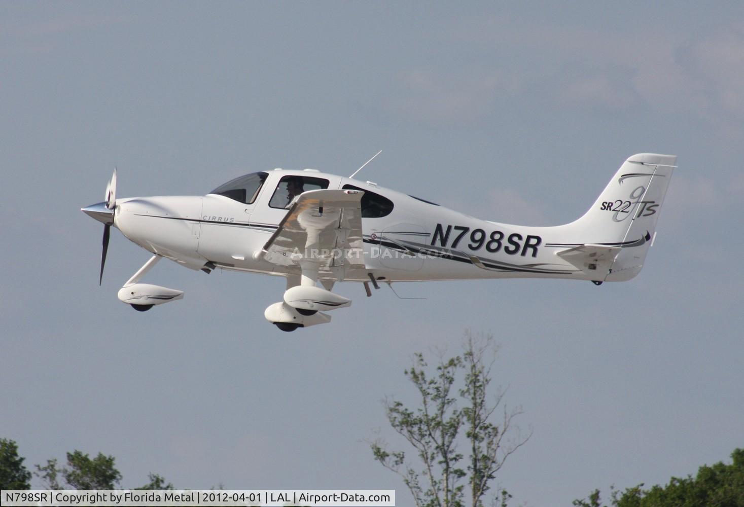 N798SR, 2006 Cirrus SR22 C/N 2140, Cirrus SR22