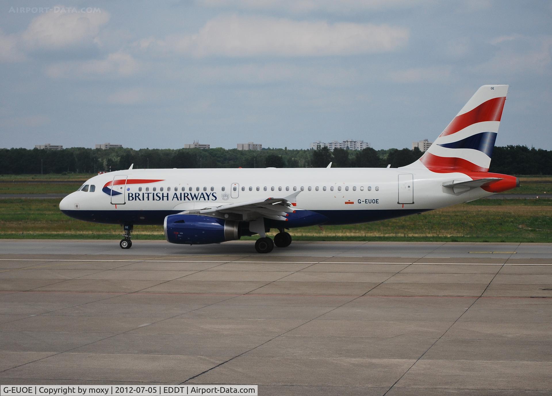 G-EUOE, 2001 Airbus A319-131 C/N 1574, Airbus A319-131 departing Berlin Tegel for London Heathrow.