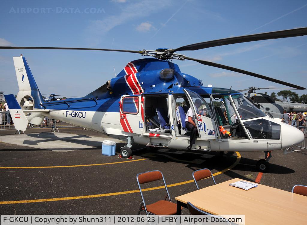 F-GKCU, Aérospatiale SA-365N Dauphin 2 C/N 6011, Static display during LFBY Open Day 2012