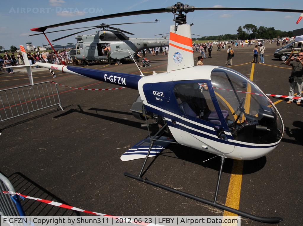 F-GFZN, Robinson R22 Beta C/N 1004, Static display during LFBY Open Day 2012