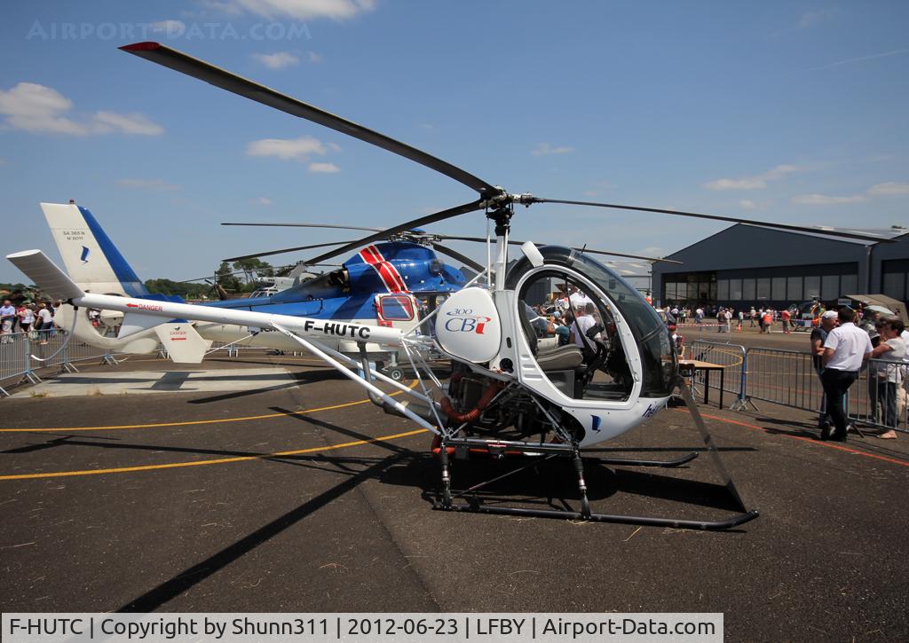 F-HUTC, Schweizer 269C-1 C/N 0167, Static display during LFBY Open Day 2012