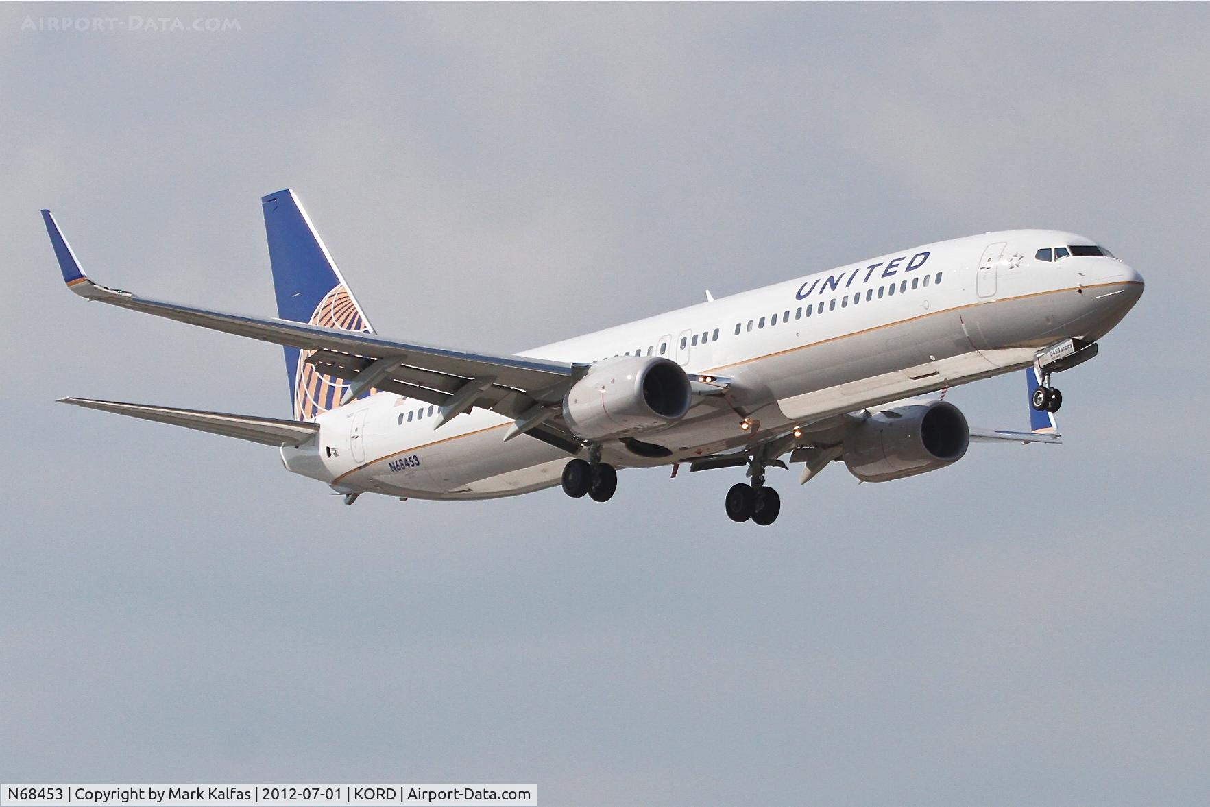 N68453, 2012 Boeing 737-924/ER C/N 41742, One of the newest planes in the fleet delivered on 2012-05-30, this United Airlines Boeing 737-924ER, UAL1642 arriving from Los Angeles International/KLAX, RWY 14R approach KORD.