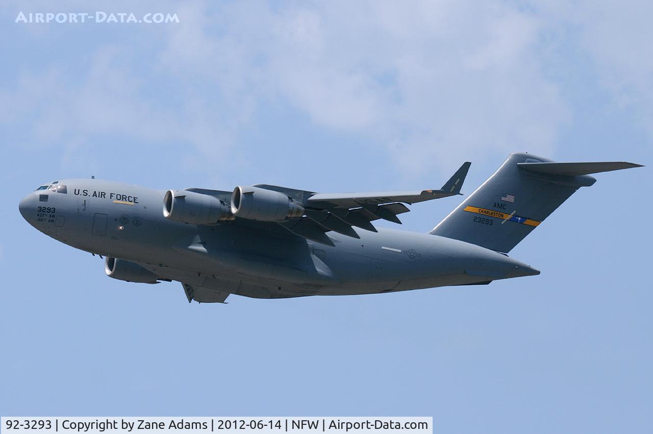 92-3293, 1992 McDonnell Douglas C-17A Globemaster III C/N P-13, Departing NAS Fort Worth