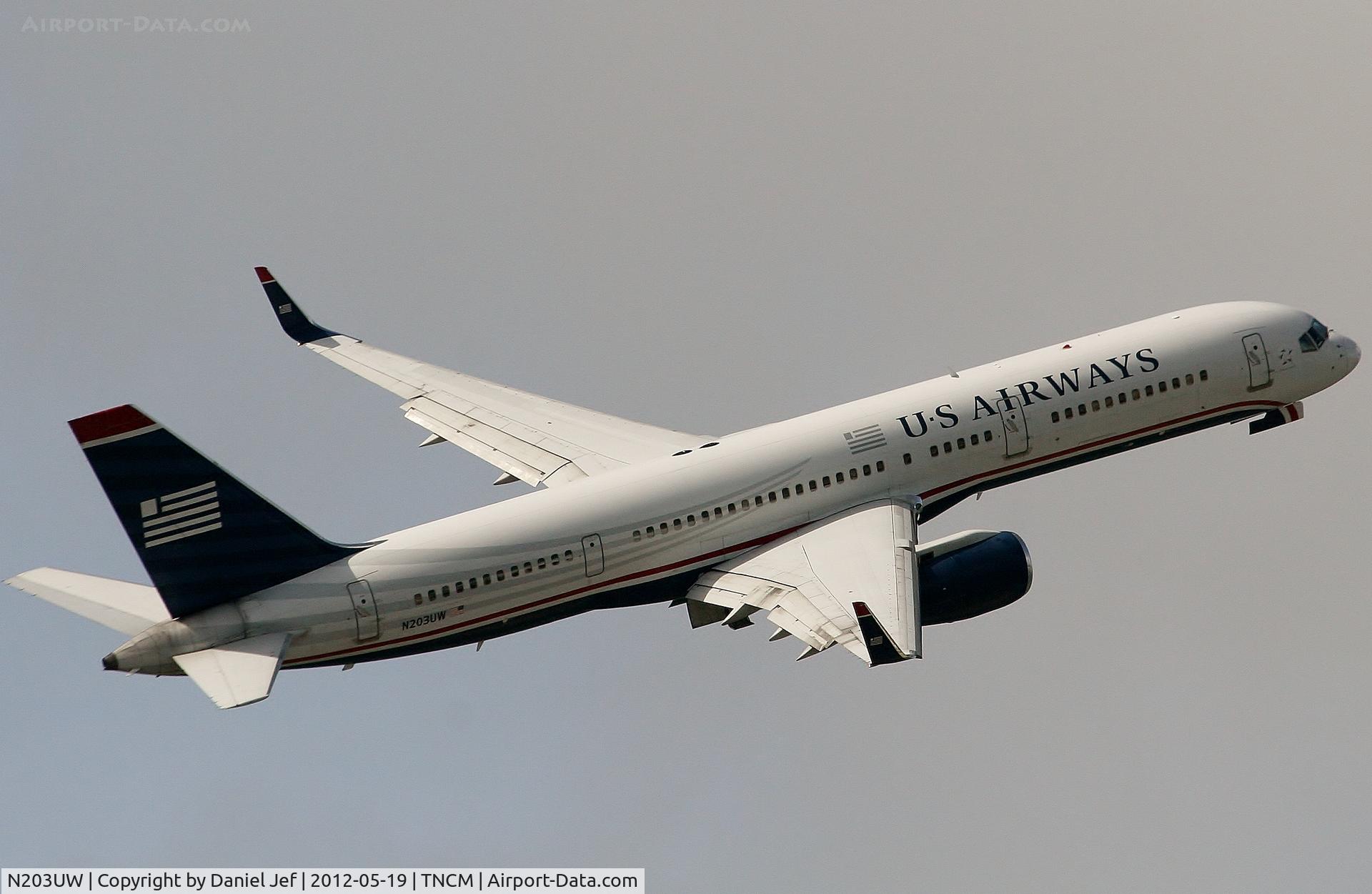 N203UW, 2000 Boeing 757-23N C/N 30548, N203UW