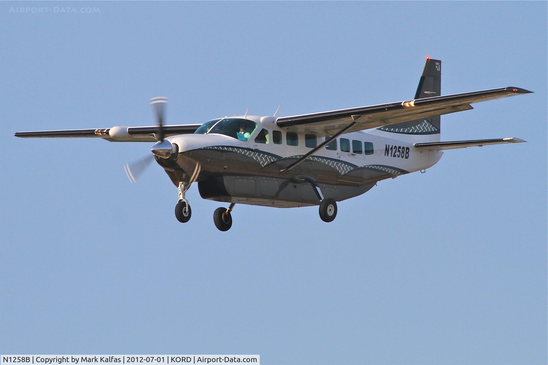N1258B, 2007 Cessna 208B Grand Caravan C/N 208B1258, Multi-Aero Cessna 208B, WBR114 arriving from Decatur, Illinois/KDEC, RWY 28 approach KORD.