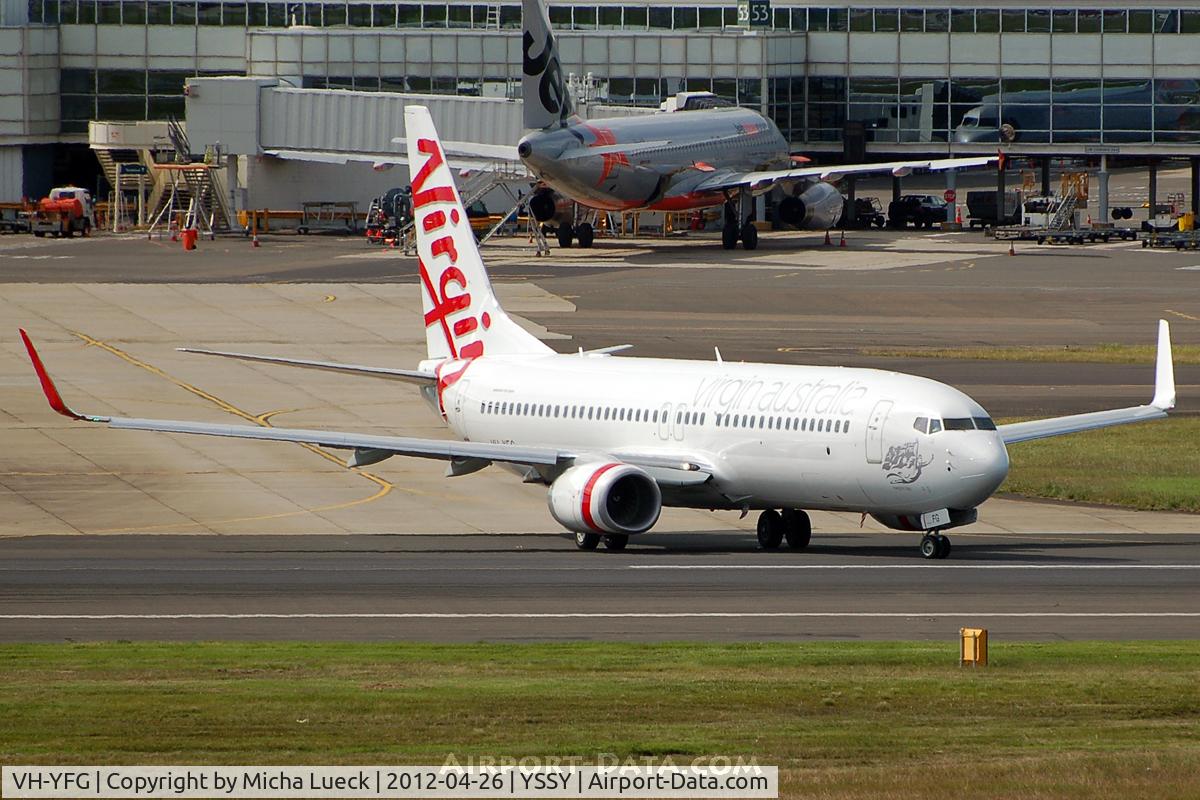 VH-YFG, 2012 Boeing 737-8FE C/N 40999, At Sydney
