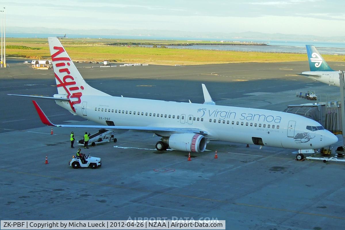 ZK-PBF, 2004 Boeing 737-8FE C/N 33799, At Auckland