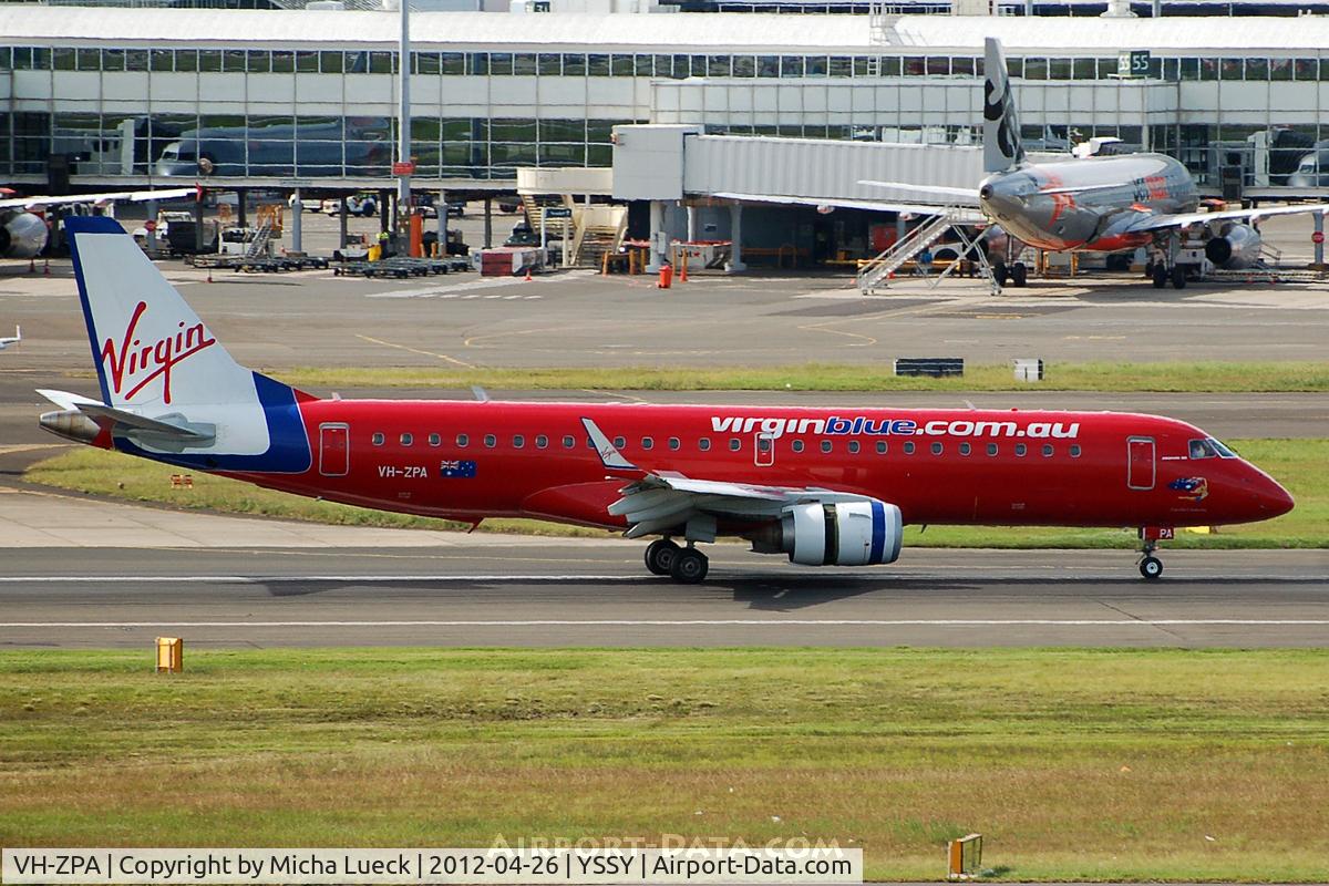 VH-ZPA, 2008 Embraer 190AR (ERJ-190-100IGW) C/N 19000148, At Sydney