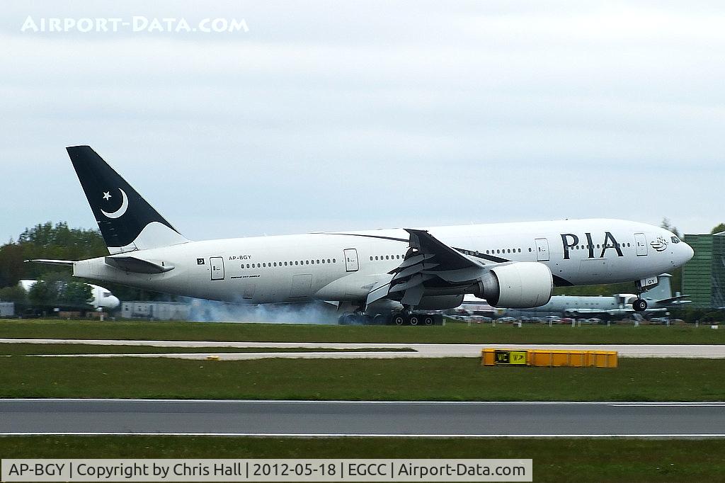 AP-BGY, 2005 Boeing 777-240/LR C/N 33781, PIA Pakistan International Airlines