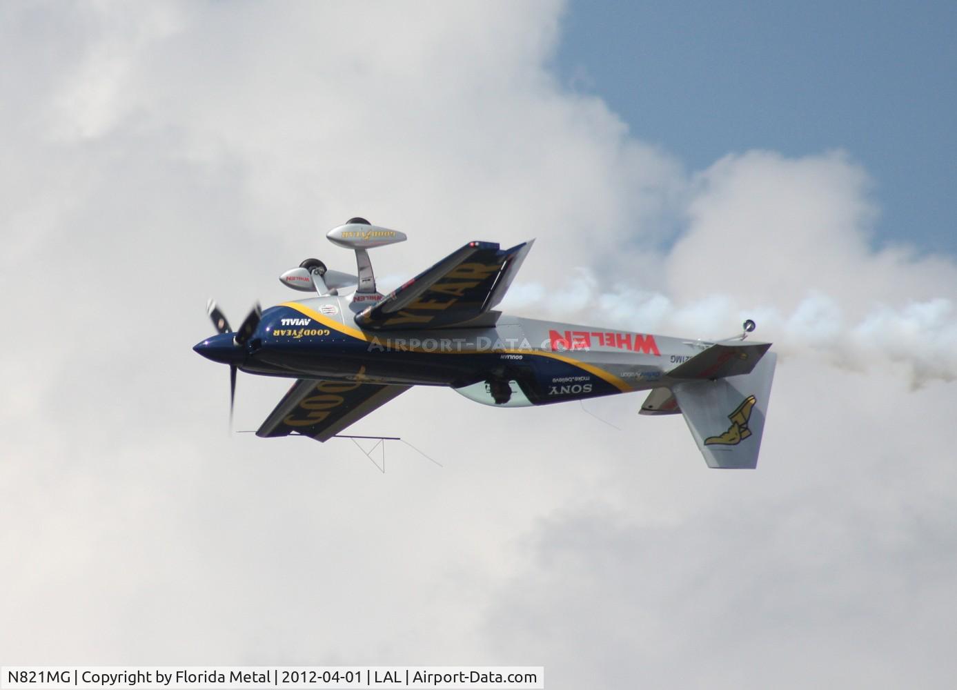 N821MG, 2009 Extra EA-300SC C/N SC010, Michael Goulian
