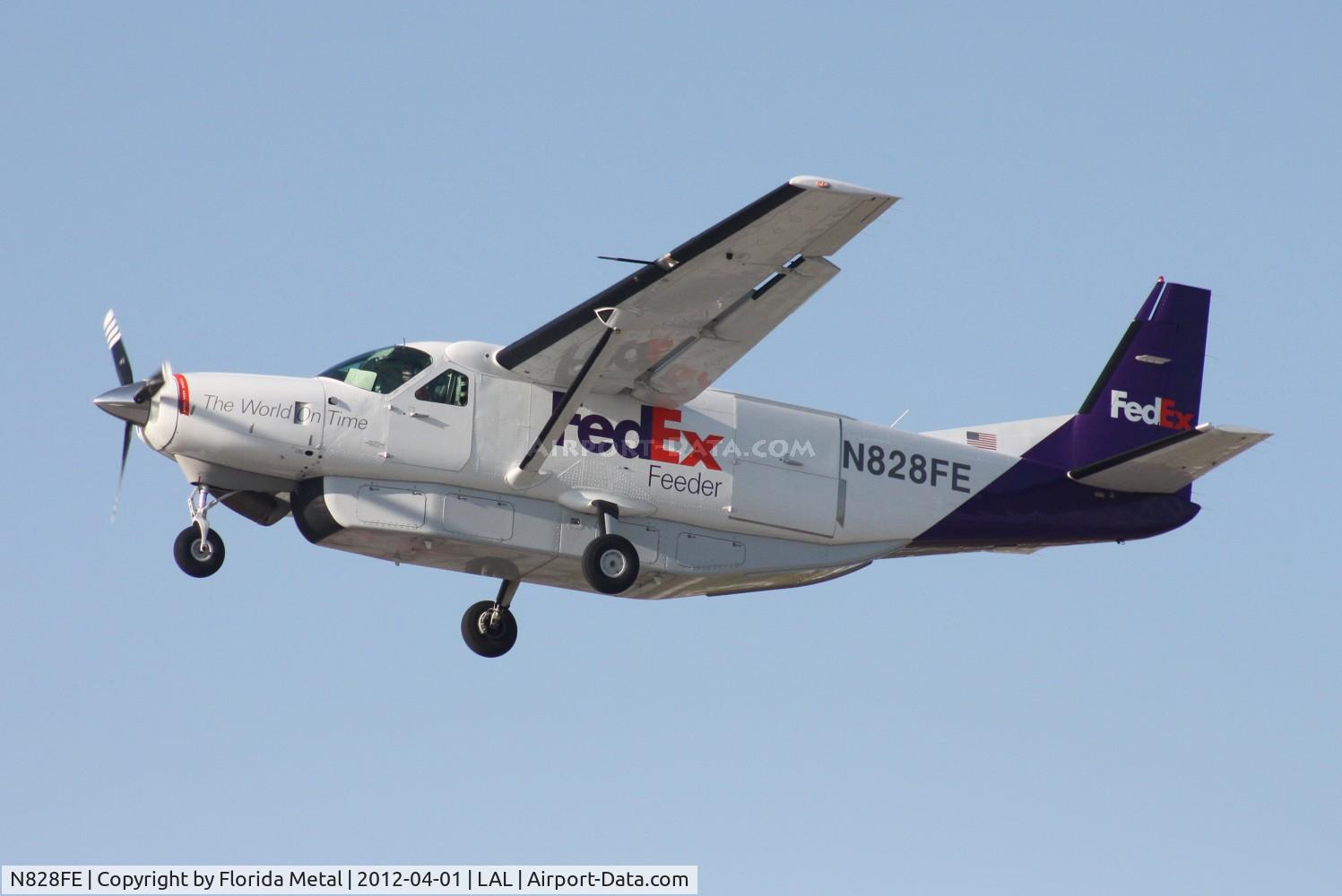 N828FE, Cessna 208B C/N 208B0122, Fed Ex Caravan
