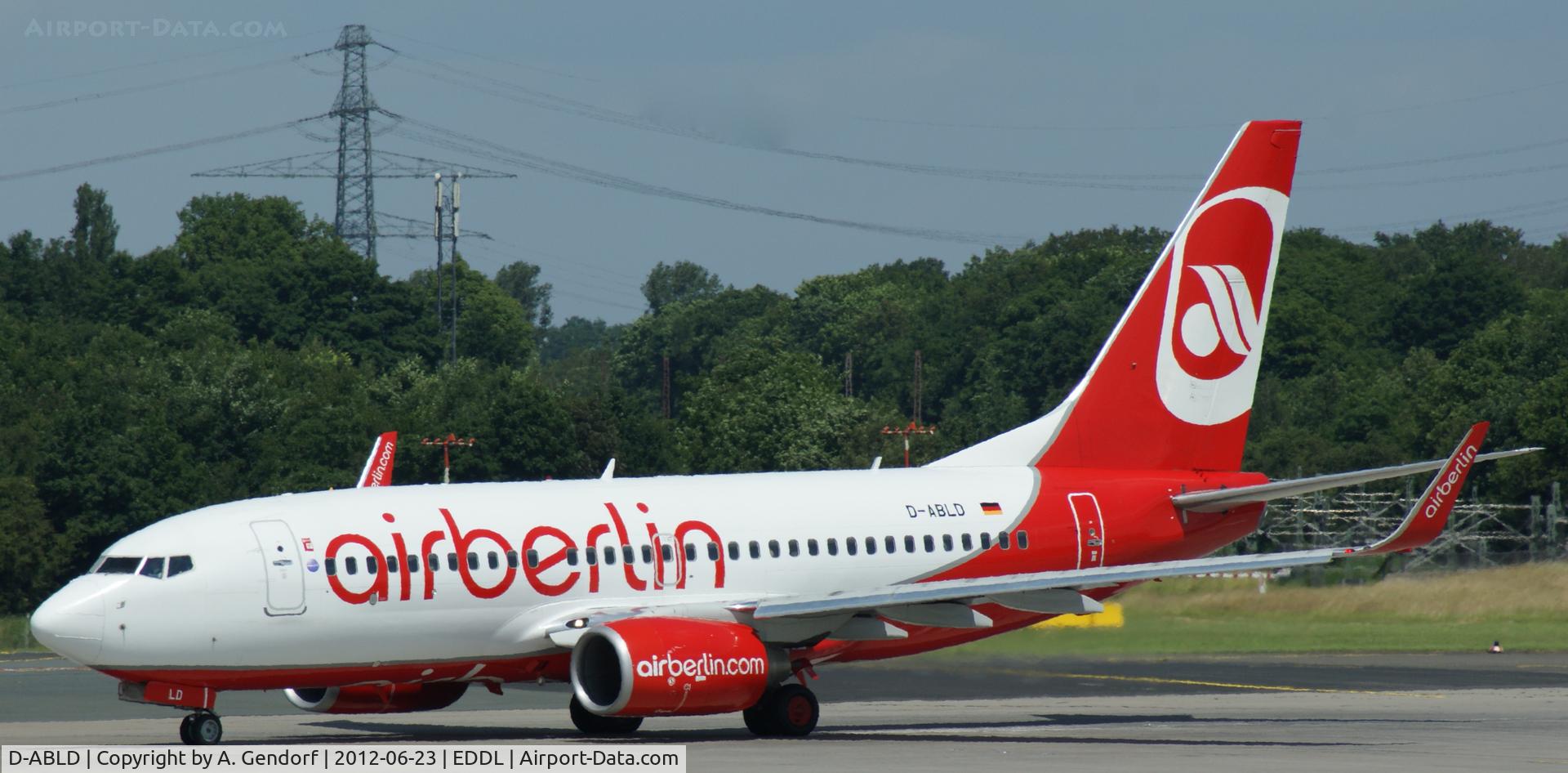 D-ABLD, 2008 Boeing 737-76J C/N 36117, Air Berlin, waiting for take off clearence at Düsseldorf Int´l (EDDL)
