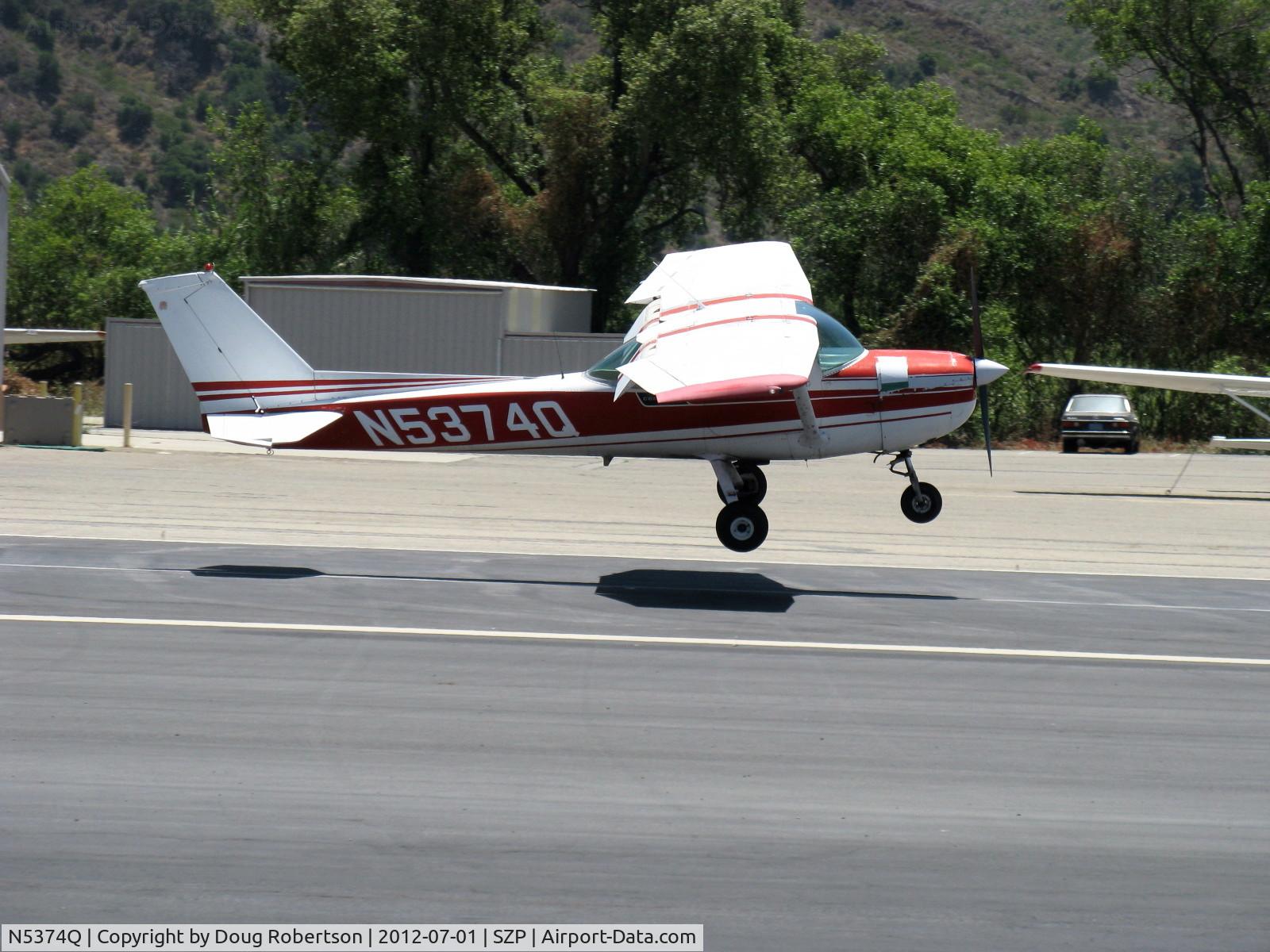 N5374Q, 1972 Cessna 150L C/N 15073274, 1972 Cessna 150L, Continental O-200 100 Hp, landing Rwy 22