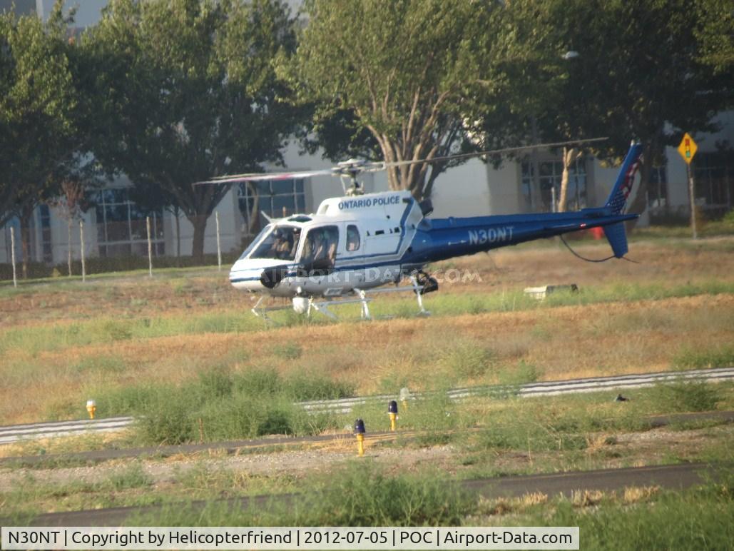 N30NT, 2007 Eurocopter AS-350B-2 Ecureuil C/N 4352, Setting down on runway 26R