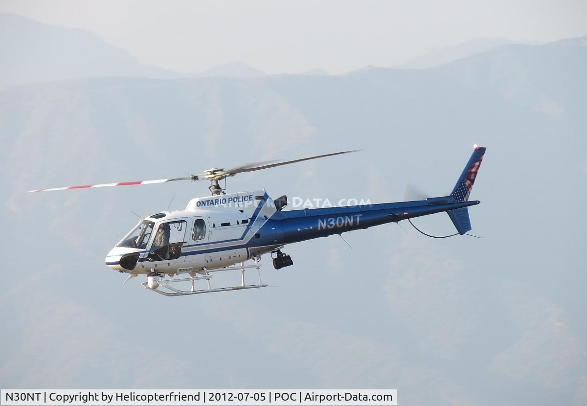 N30NT, 2007 Eurocopter AS-350B-2 Ecureuil C/N 4352, Lift off and going around for another approach