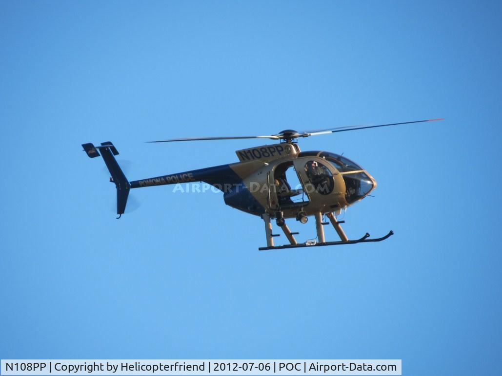 N108PP, 2008 MD Helicopters 369E C/N 0578E, FTO taking a closer look at photographer