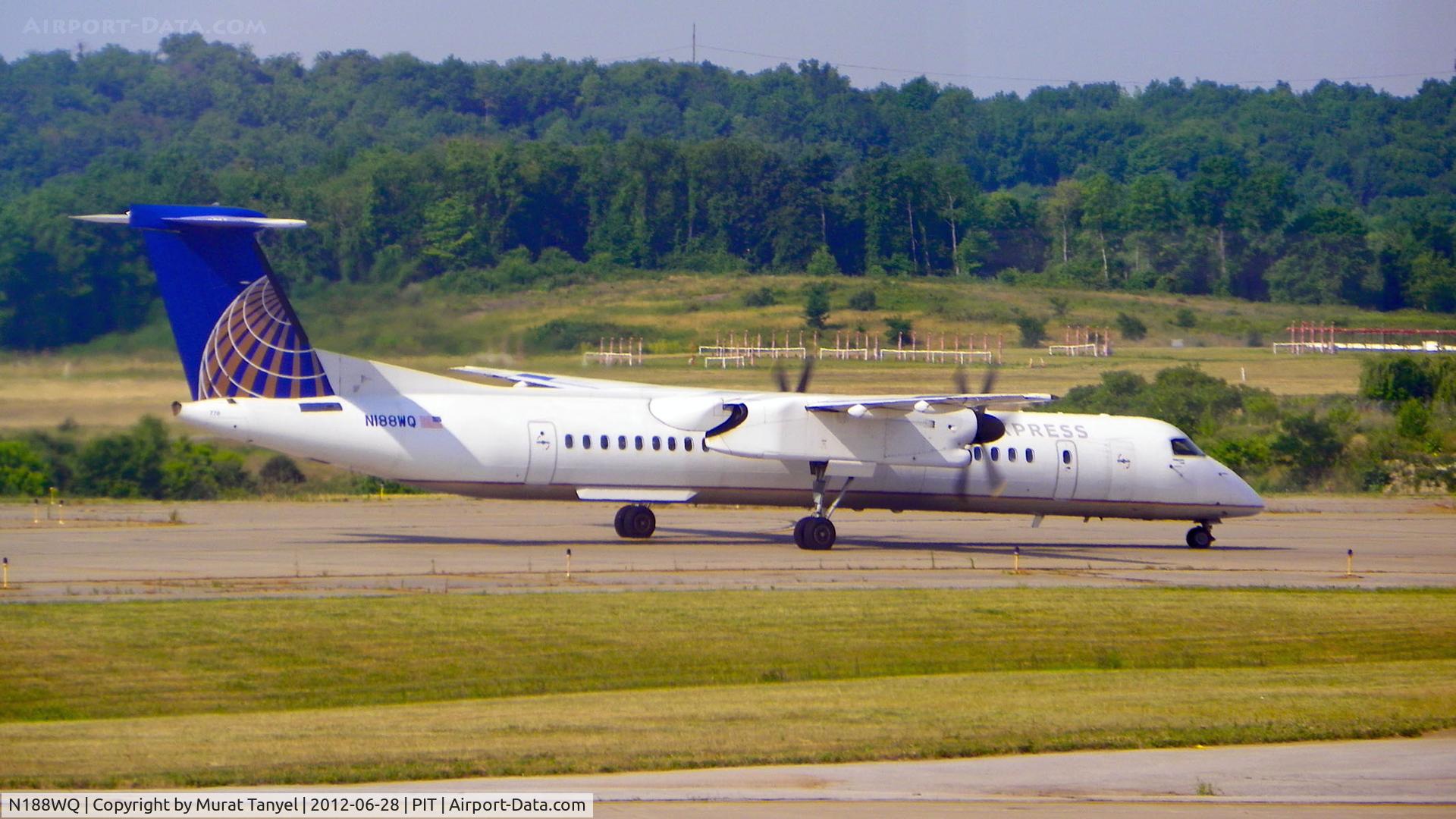 N188WQ, 2008 Bombardier DHC-8-402 Dash 8 C/N 4188, Taxiing at PIT